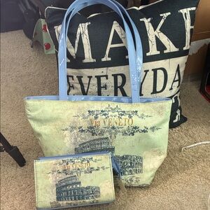Walt Disney Via Veneto Blue and Cream Tote Bag Set